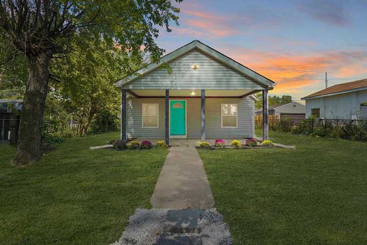 282 Loxley Drive Columbus, OH 43207 | MLS 220033376 Photo 1