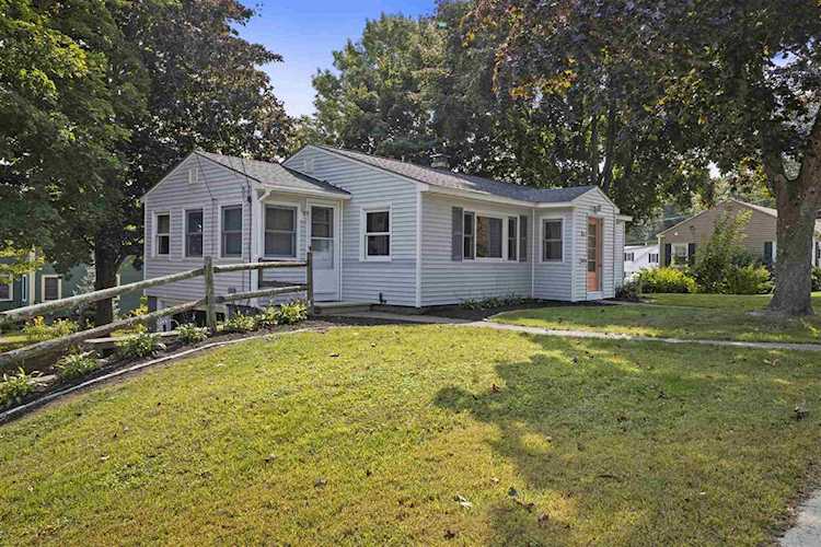 568 Middle Rd Portsmouth, NH 03801