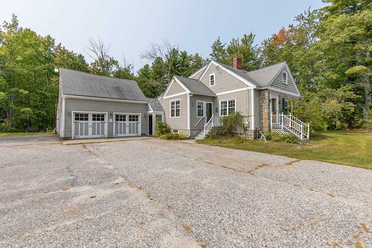 84 Portland Rd Gray, ME 04039