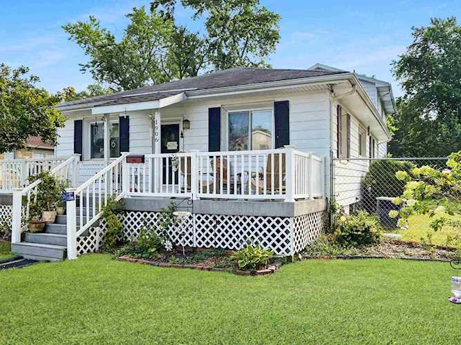 1906 Polster Drive Evansville, IN 47714