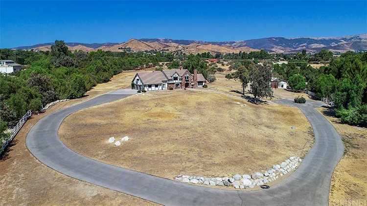 32852 Agua Dulce Canyon Road Agua Dulce, CA 91390