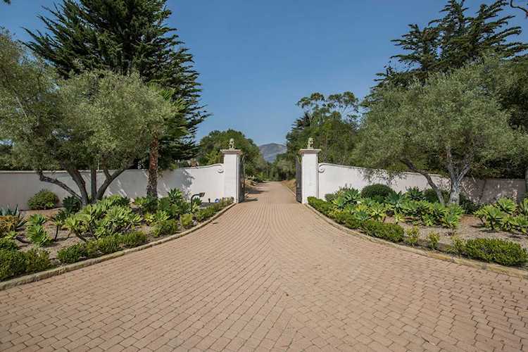 1890 Jelinda Dr Santa Barbara, CA 93108