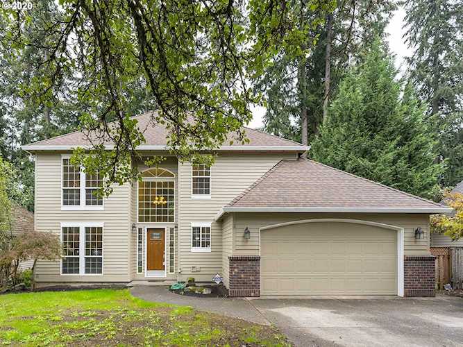 4940 SW Saum Way Tualatin, OR 97062