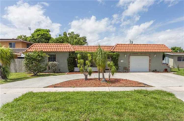 1339 SE 4th Ave Deerfield Beach, FL 33441