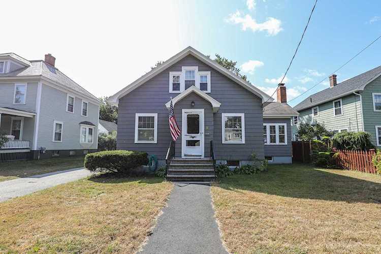 24 Dunklee St Concord, NH 03301