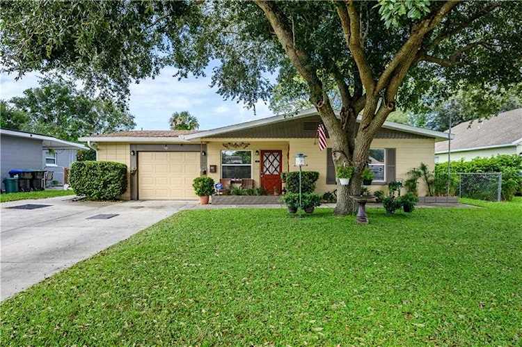 733 Canovia Ave Orlando, FL 32804