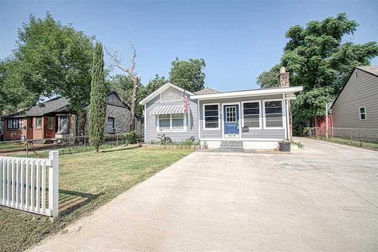 919 Hartsdale Drive Dallas, TX 75211