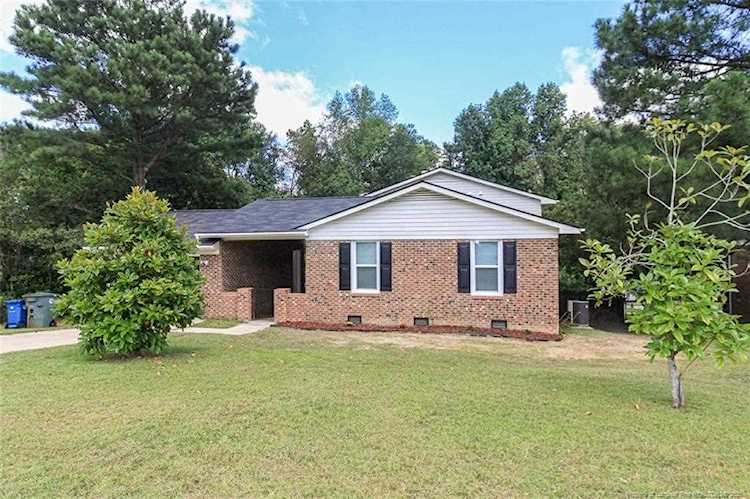 6758 Buttermere Dr Fayetteville, NC 28314
