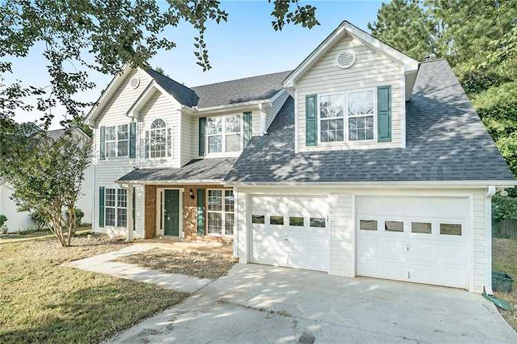 2017 Alcovy Trace Way Lawrenceville, GA 30045