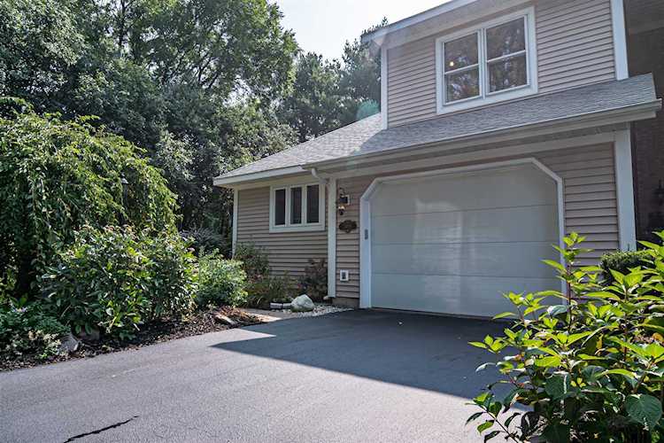 2499 Nott St East Niskayuna, NY 12309
