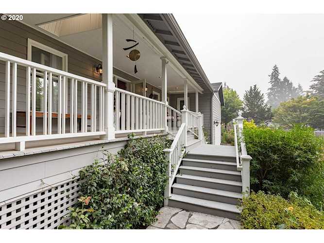 4825 SW Hamilton St Portland, OR 97221