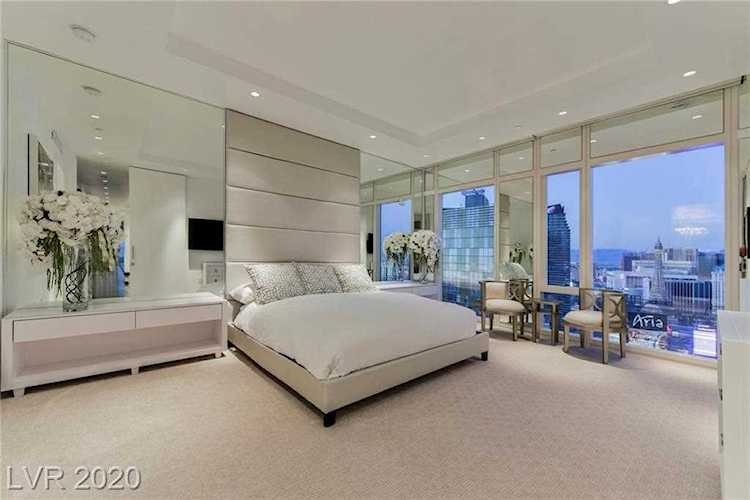 3750 Las Vegas Blvd #3305 Las Vegas, NV 89158