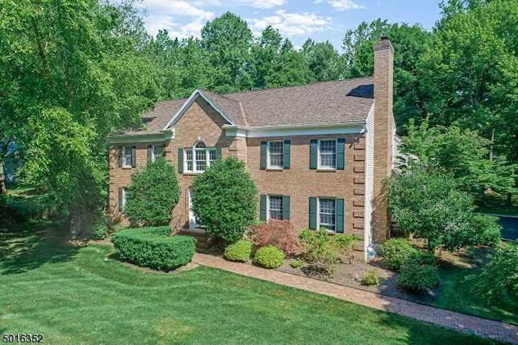 1 Brushwood Dr. Bernardsville Boro, NJ 07924