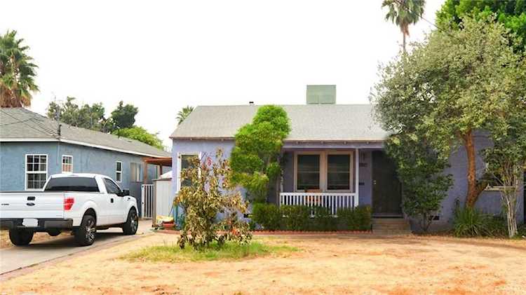 5627 Carpenter Avenue Valley Village, CA 91607