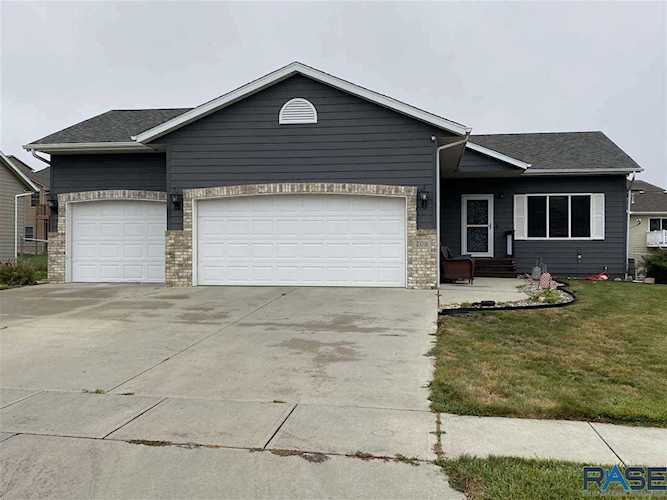 708 N Agate Ave Brandon, SD 57005
