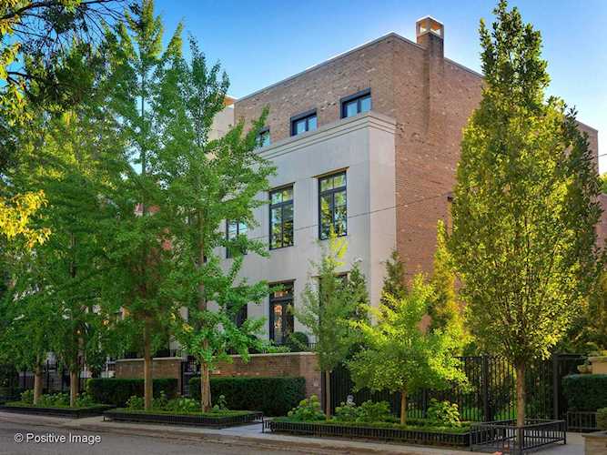 1866 N Howe St Chicago, IL 60614 | MLS 10880846 Photo 1