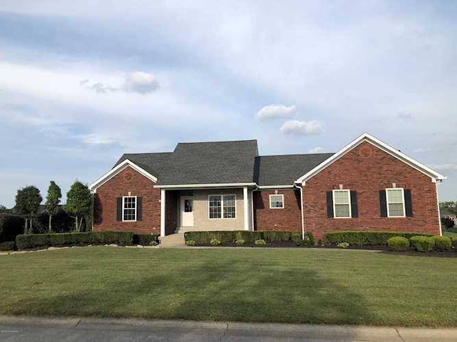 210 Nevin Fisherville, KY 40023