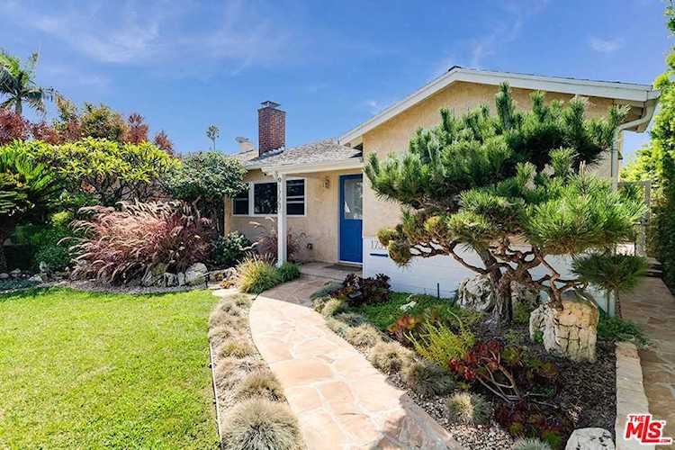 1729 Amherst Avenue Los Angeles, CA 90025