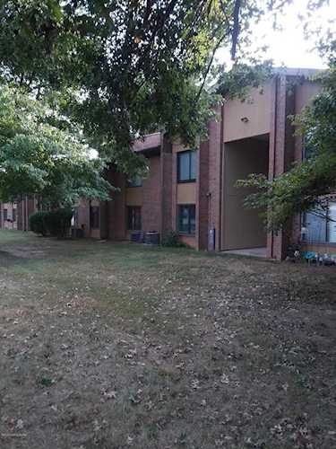 7096 Wildwood Cir #9 Louisville, KY 40291