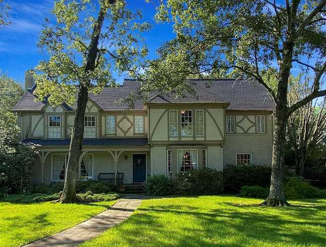3627 Del Monte Dr Houston, TX 77019