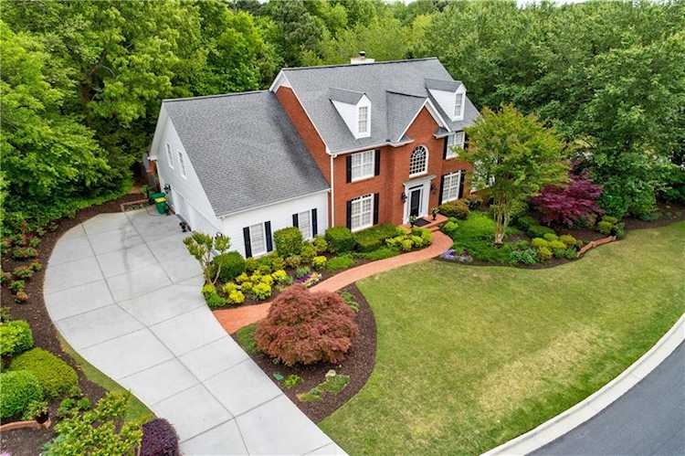 10430 Oxford Mill Circle, Alpharetta, GA 30022 - Premier Atlanta Real Estate Photo 1