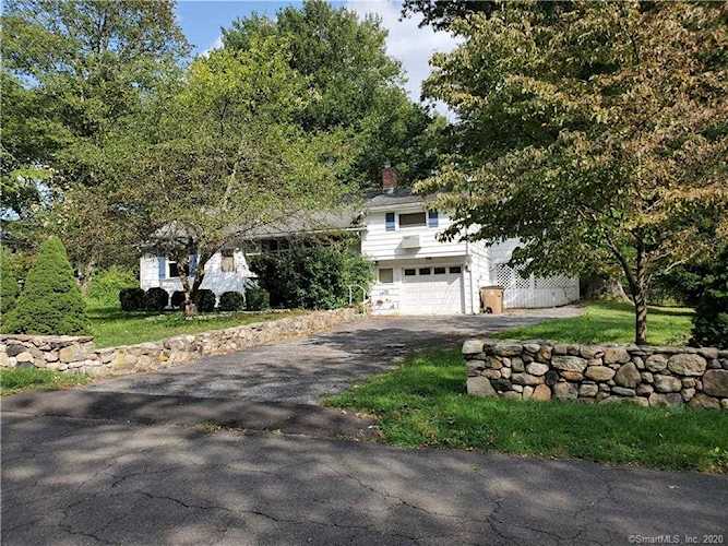 38 East Kenilworth Drive Stamford, CT 06902