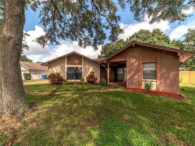 1805 Lake Crest Ave Brandon, FL 33510