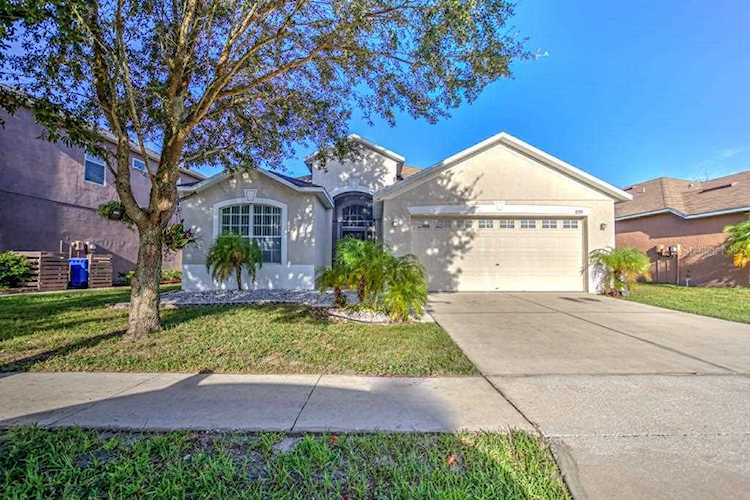 8339 Moccasin Trail Dr Riverview, FL 33578