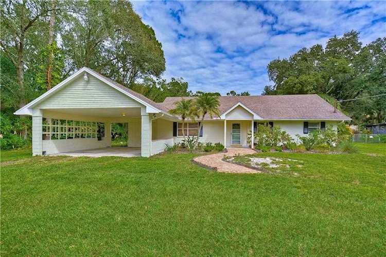 11403 N Grady Ave Tampa, FL 33618