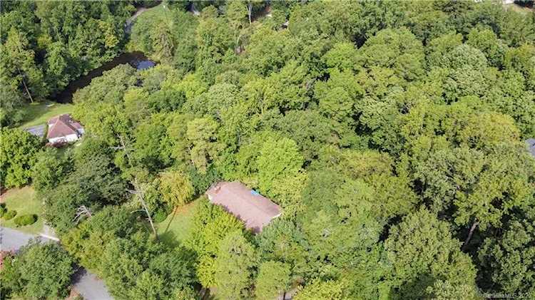 1200 Blueberry Ln Charlotte, NC 28226