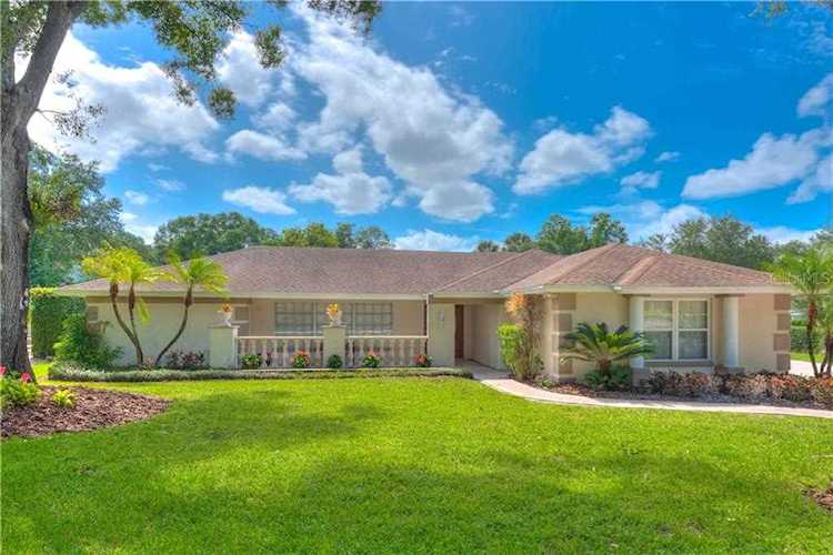14501 Anchoret Rd Tampa, FL 33618