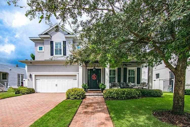 2713 W Fountain Blvd Tampa, FL 33609