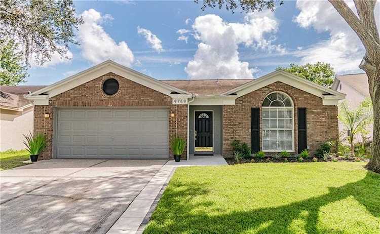 9759 Fox Hollow Rd Tampa, FL 33647