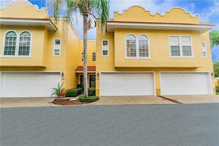 3334 Las Campos PLACE Tampa, FL 33611