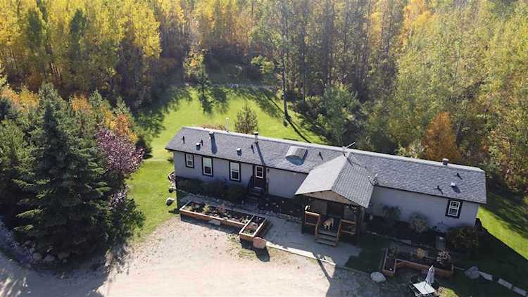 20 54222 Rr25 Rural Lac Ste. Anne County, AB T0E 1V0