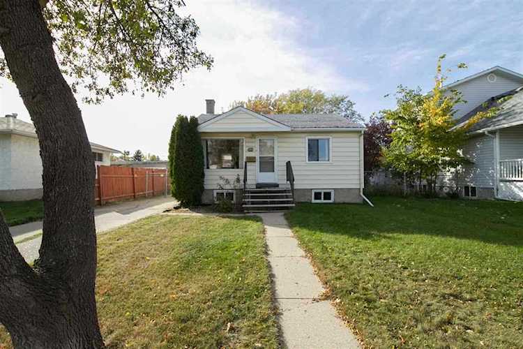 9704 160 Street Edmonton, AB T5P 3C8