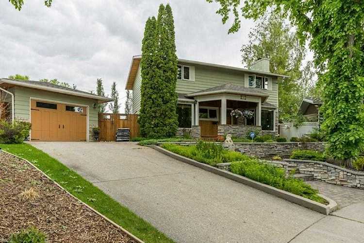 10 Lorne Place SW Calgary, AB T3E 5P6
