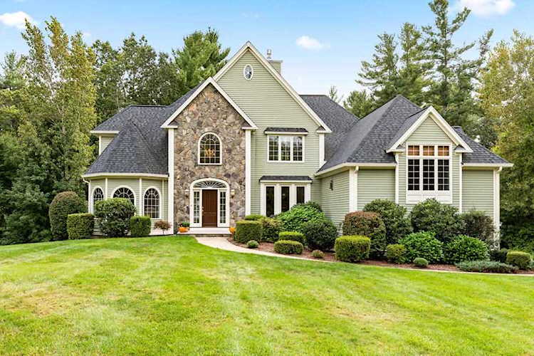4 Possum Hollow Road Andover, MA 01810