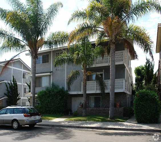 5142 Dunbar Drive Huntington Beach, CA 92649