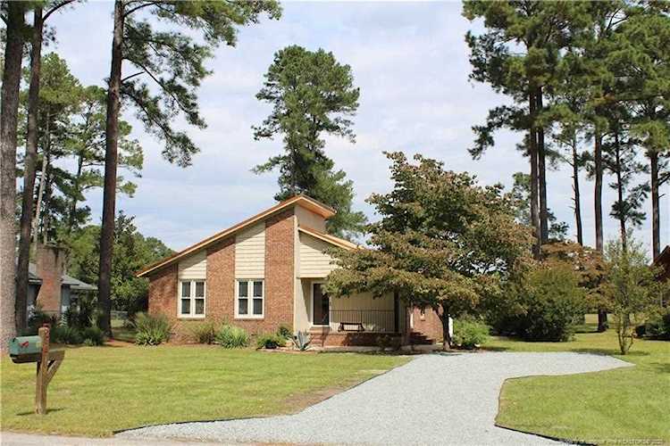 216 Range Rd Hope Mills, NC 28348