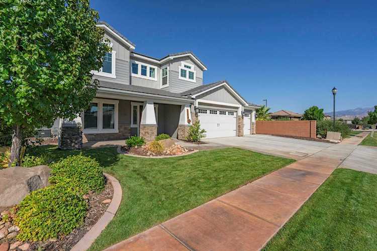 3318 S Castlefield DR Washington, UT 84780