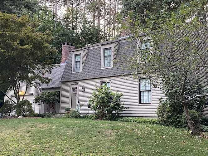 129 Walker Pond Rd Sturbridge, MA 01566