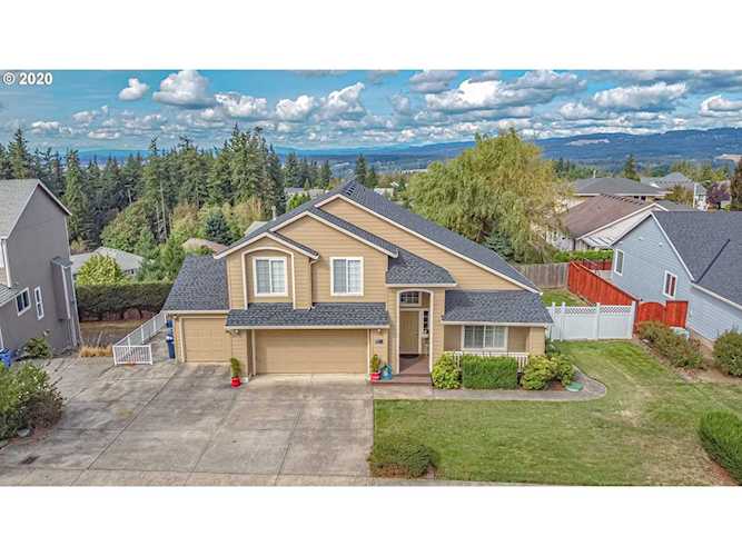 2211 NW 28th Ave Camas, WA 98607 | MLS 20055795 Photo 1