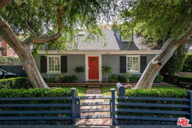 11330 Burnham Street Los Angeles, CA 90049