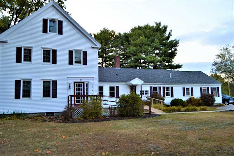 31 Main St Gray, ME 04039