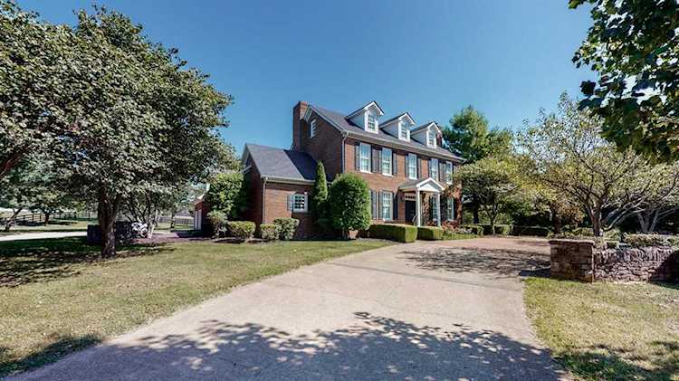 2786 Old Frankfort Pike Versailles, KY 40383