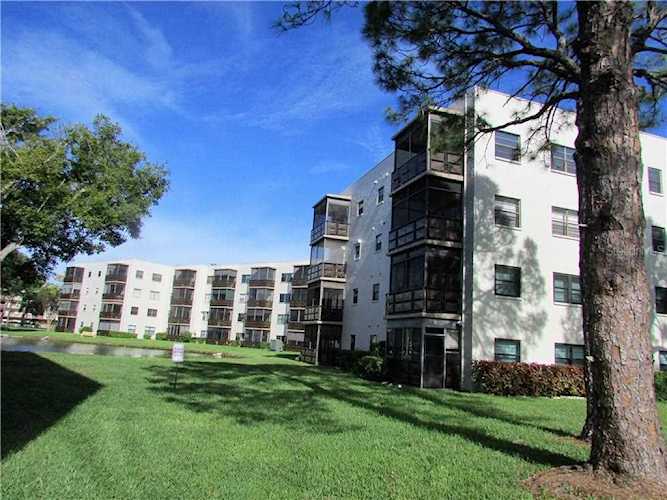 6190 80th St N #411 St Petersburg, FL 33709