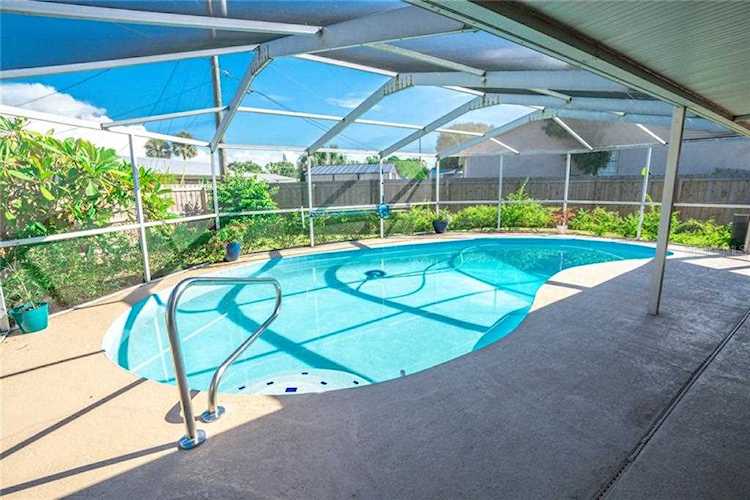 6353 Flamingo Dr Apollo Beach, FL 33572
