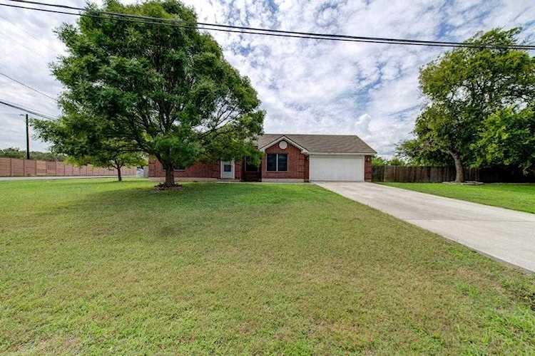 101 Montague DR Kyle, TX 78640