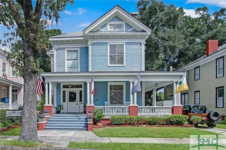210 E 38th St Savannah, GA 31401